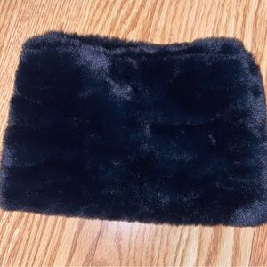 Black color Rabbit fur type clutch purse 
Custom made